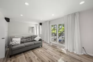 Photo #5: 230021996 Listing