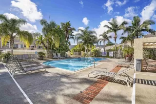 Photo #4: 230022034 Listing 