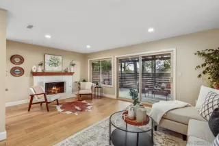 Photo #3: 230022072 Listing