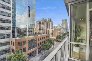 Photo #5: 230022074 Listing 