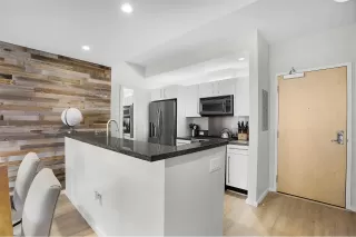 Photo #6: 230022074 Listing 