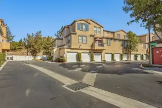 Photo #2: 230022085 Listing