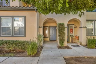 Photo #3: 230022085 Listing