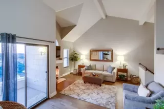 Photo #2: 230022092 Listing