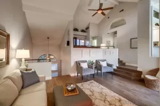 Photo #4: 230022092 Listing