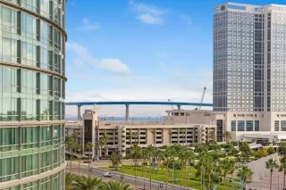 Photo #5: 230022107 Listing