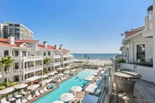 Photo #2: 230022123 Listing