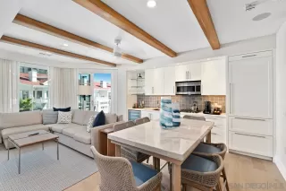 Photo #4: 230022123 Listing