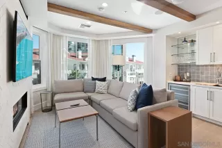 Photo #6: 230022123 Listing