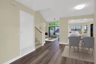 Photo #5: 230022184 Listing