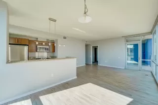 Photo #2: 230022192 Listing