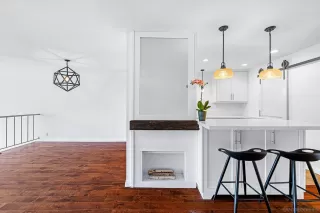 Photo #5: 230022196 Listing 