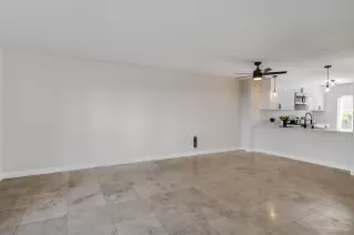 Photo #5: 230022218 Listing