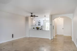 Photo #6: 230022218 Listing