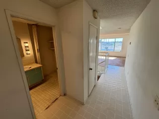 Photo #5: 230022225 Listing