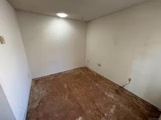 Photo #6: 230022225 Listing