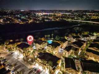 Photo #5: 230022285 Listing