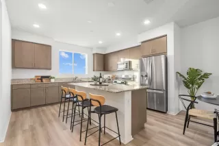 Photo #5: 230022300 Listing