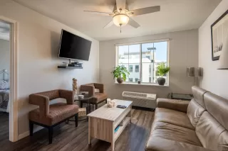 Photo #2: 230022309 Listing