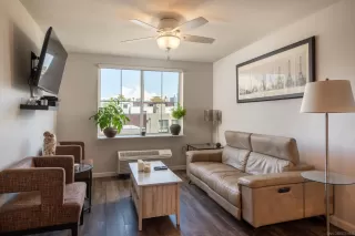 Photo #3: 230022309 Listing