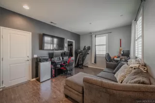 Photo #3: 230022338 Listing