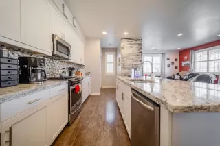 Photo #6: 230022338 Listing