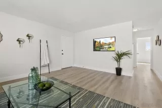 Photo #2: 230022352 Listing