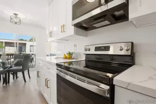 Photo #6: 230022352 Listing