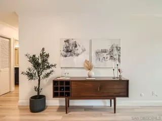 Photo #5: 230022353 Listing