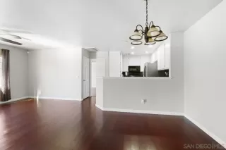 Photo #3: 230022373 Listing