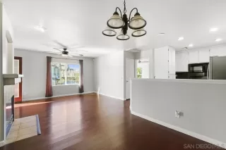 Photo #4: 230022373 Listing