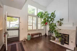 Photo #1: 230022393 Listing