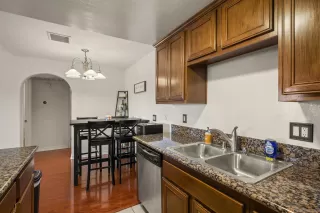 Photo #6: 230022407 Listing 