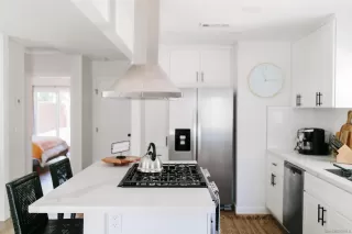 Photo #6: 230022410 Listing