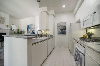 Photo #6: 230022447 Listing