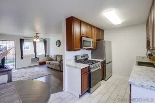 Photo #5: 230022450 Listing