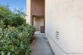 Photo #3: 230022452 Listing