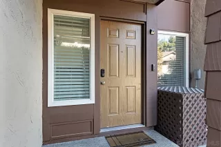 Photo #4: 230022452 Listing