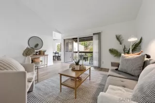 Photo #2: 230022468 Listing