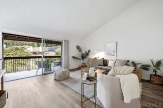 Photo #3: 230022468 Listing