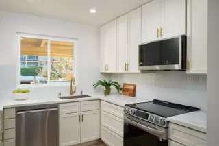 Photo #5: 230022478 Listing