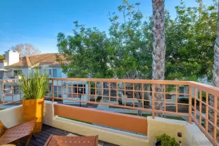 Photo #6: 230022524 Listing