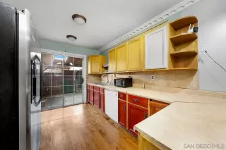 Photo #5: 230022525 Listing