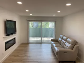 Photo #3: 230022537 Listing