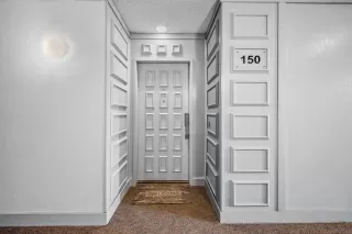 Photo #2: 230022551 Listing