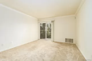 Photo #3: 230022566 Listing