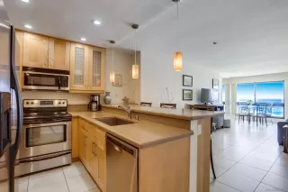 Photo #2: 230022576 Listing