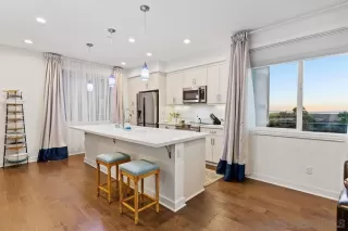 Photo #2: 230022577 Listing 