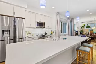 Photo #4: 230022577 Listing 