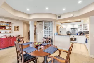 Photo #3: 230022598 Listing 